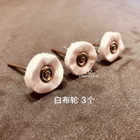 3 белые брюнетки