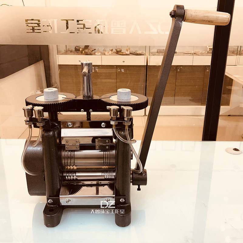 Hand-cranked tablet press Small pressing line machine Manual tablet pressing semicircle Jewelry pressing square machine Jewelry tool