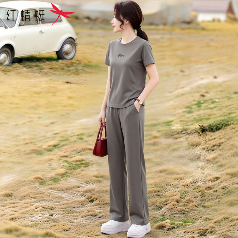 Red Dragonfly Women's Sports Suit Summer 2026 New Loose Round Neck Outdoor Running Gray Short Sleeve Two-Piece Set Red Dragonfly Women's Sports Suit Summer 2026 New Loose Round Neck Outdoor Running Gray Short Sleeve Two-Piece Set