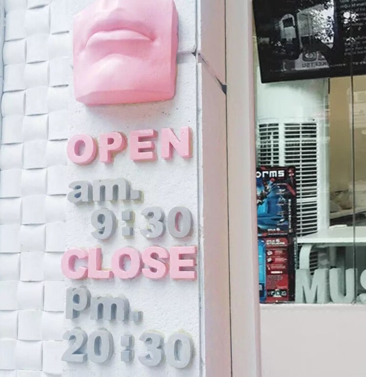 Nordic minimalist white cement alphanumeric three-dimensional logo decoration sign Logo wall door number push-pull logo