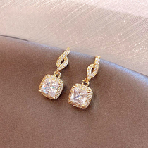 Hong Kong (designer) RVY 2021 new earrings female earrings celebrity light luxury zircon pendant earrings earrings