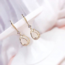 Hong Kong (designer) RVY 2021 new earrings female Net red temperament advanced earrings French earrings tide