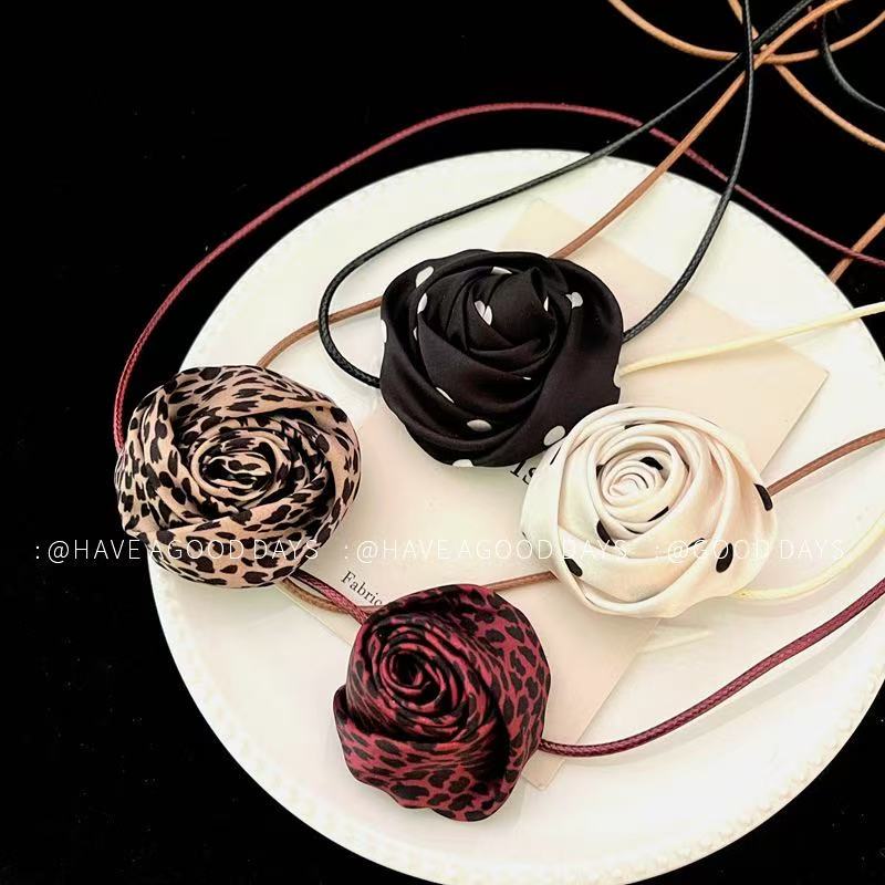 Leopard Print Rose Black Rope Choker Necklace for Women, Millennial Hot Girl Style Choker, Personalized Tie Neckband Leopard Print Rose Black Rope Choker Necklace for Women, Millennial Hot Girl Style Choker, Personalized Tie Neckband