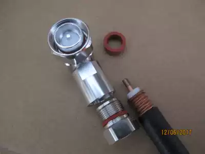 4 3 10 Right angle elbow 90 degrees with 50-9 1 2 Super soft feeder 4 3-10 feeder head JW