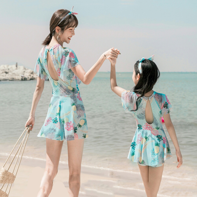 Hot spring new swimsuit mother and daughter one-piece dress parent-child dress large size Conservative girl swimsuit slim swimwear women