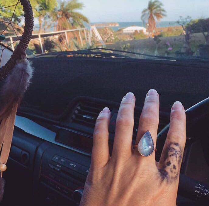 Indian Nepal Pure Artisanal Natural Moon Light Stone 925 Silver Ring Pendant Private Bookings