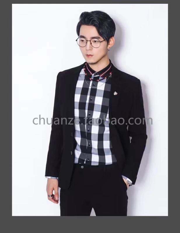 Bộ đồ vest nam Chuan Ze hai mảnh phù hợp với quần rắn màu Xiaoxi Slim Hàn Quốc phù hợp với màu đen cổ điển quần short nam