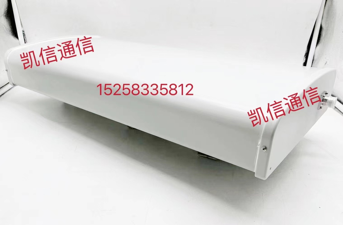 800-2700MHZ Sino-polarized Sector Antenna Three - net directional plate antenna 0 6 m base station flat antenna