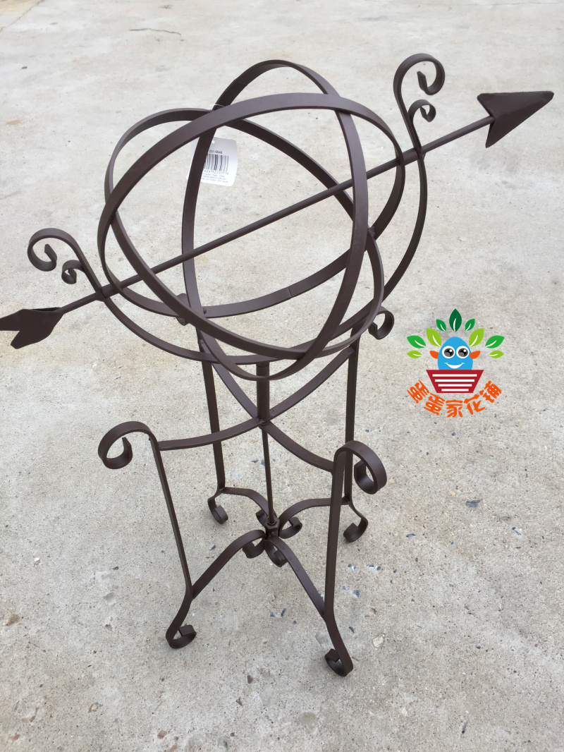 Wrought iron wind vane Spherical arrow sign rotatable road sign Garden garden decoration