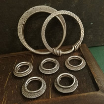 Blade bangle ring