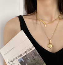BOONEE◆Niche design high sense European and American fashion stacked cross irregular round card necklace female