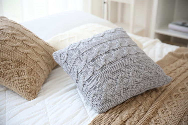 Phong cách Bắc Âu cashmere đan gối len đệm màu rắn sofa vuông gối cửa sổ gối không có lõi gối kèm chăn văn phòng