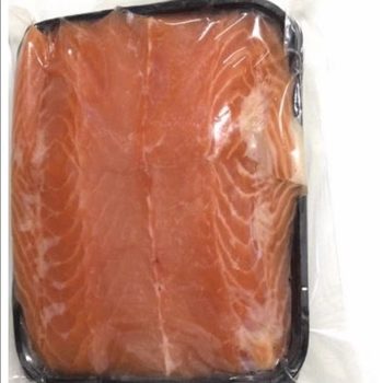 Chilled salmon tail section without belly