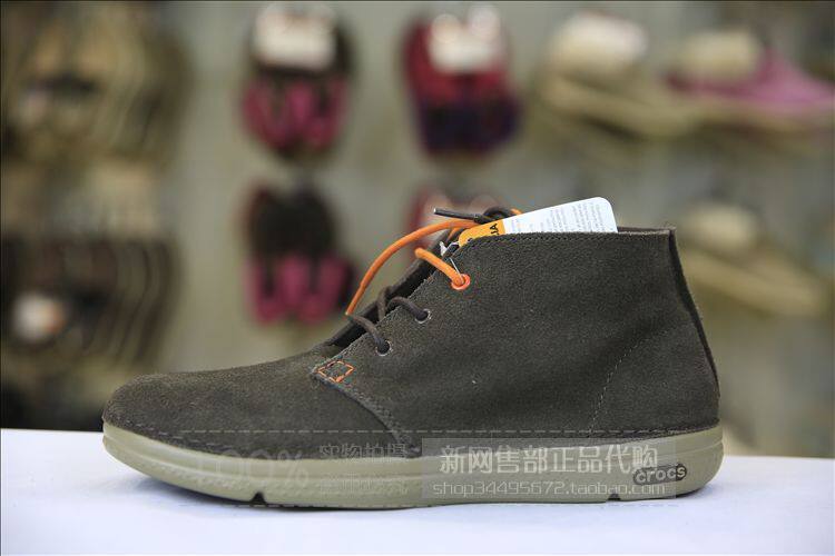 crocs desert boot