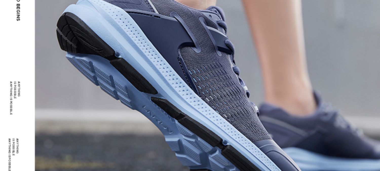 Giày chạy bộ Li Ning giày nam 2019 mùa hè mới lưới giày thoáng khí nam thấp giúp giày chống sốc nhẹ - Giày chạy bộ mua giày thể thao