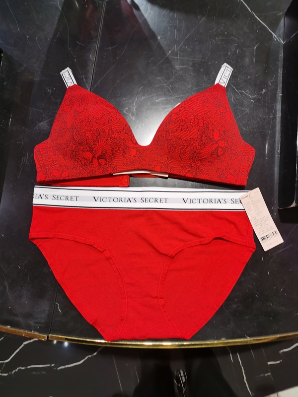 Victoria's Secret Pegasus Bright Red Zodiac Year Underwear Set Gift Box Packaging Valentine's Day Gift