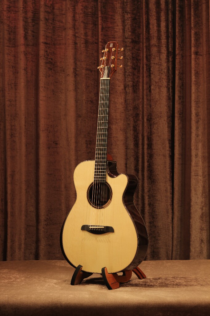 Body Wash of the Guitar Cellist COLOR CLOUD BRACELET STYLE M Attaching Exclusive Perimeter