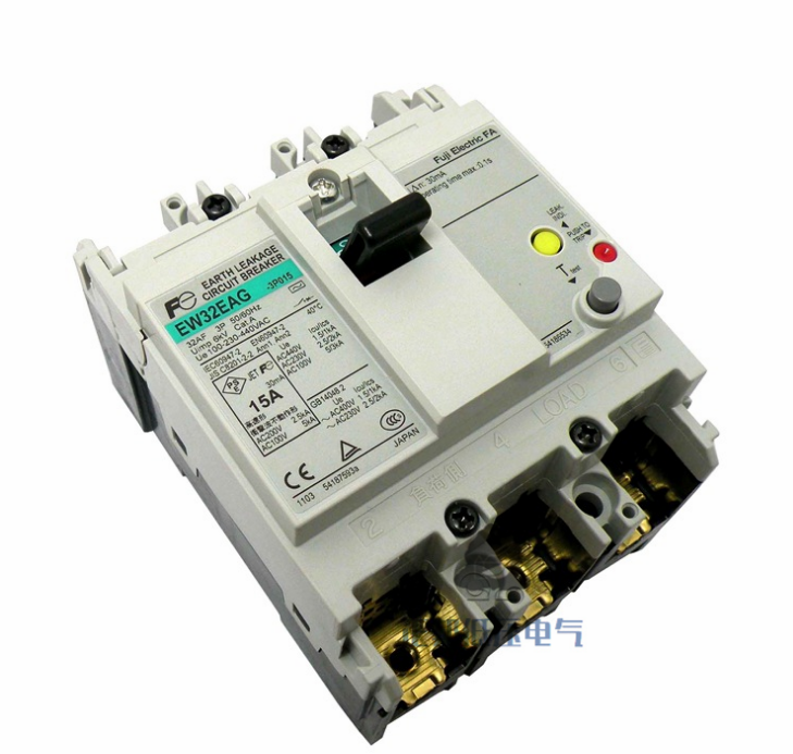 Original Fuji plastic shell breaker air switch EW32EAG 3P 32A