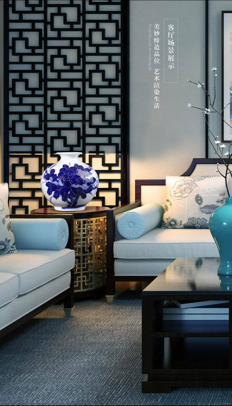 Jingdezhen ceramic hand - made furnishing articles of Chinese style living room blue and white porcelain vase household flower arranging relief crafts ornament