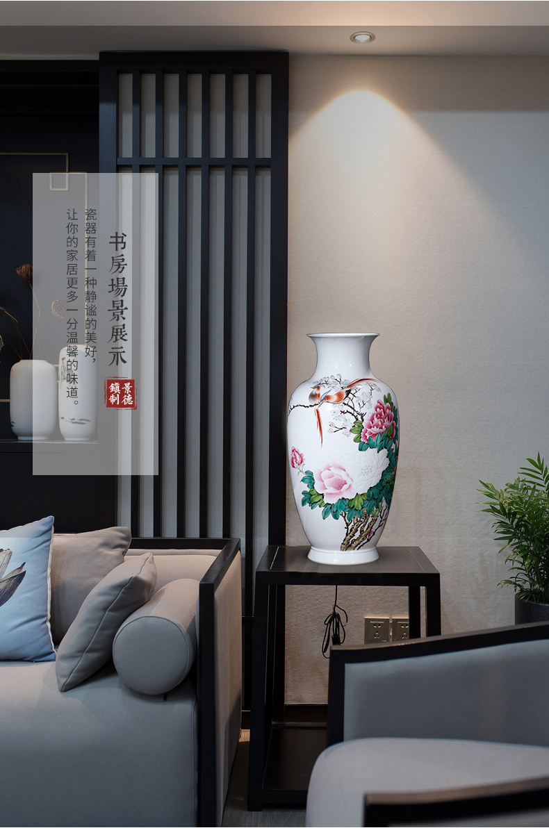 Jingdezhen ceramic masters hand thin foetus carving master vases, flower arranging Chinese style living room home furnishing articles