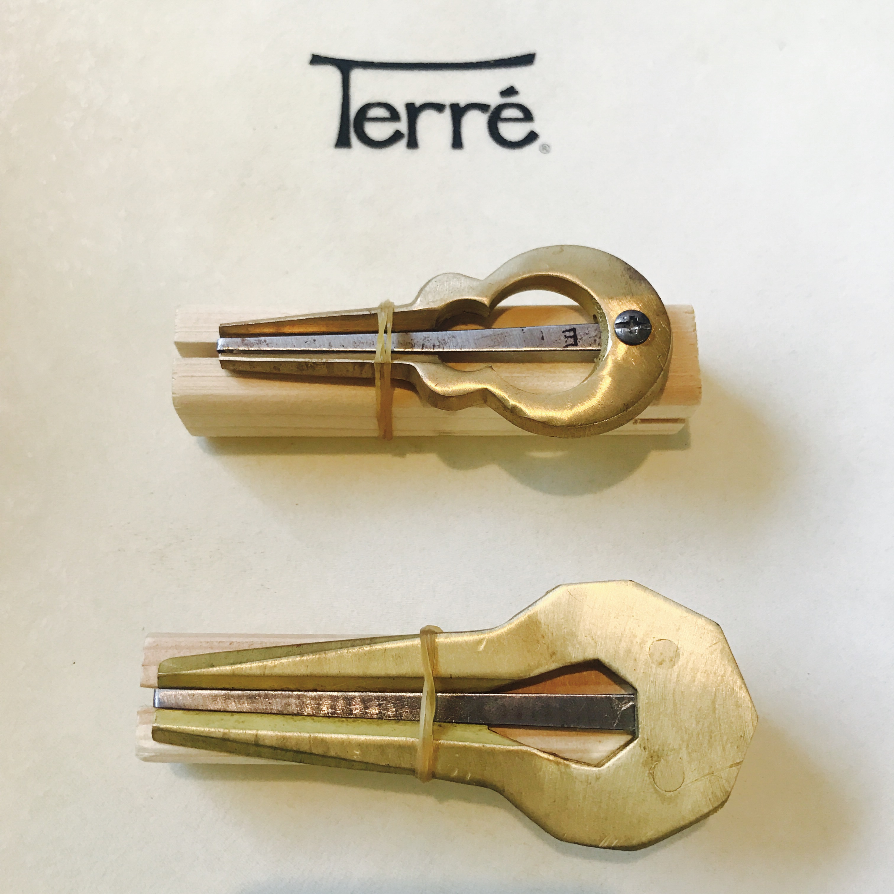 Derreterre mouth string Jew's harp wheat Russian imported professional grade string bracket handle