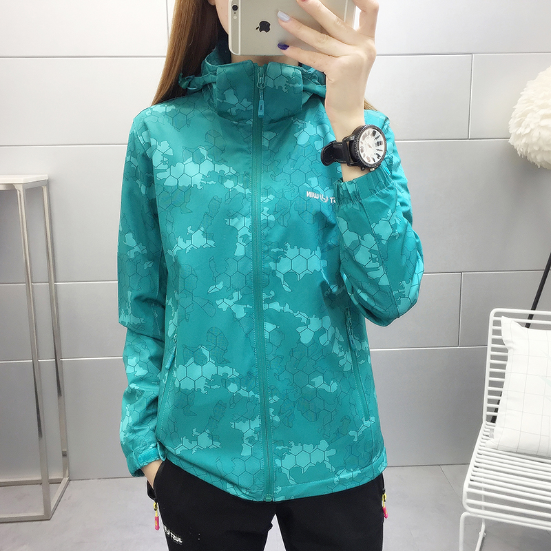 Silver fox velvet jacket women thickened outdoor soft shell stormtrooper elastic breathable mountaineering hiking leisure sports windbreaker tide