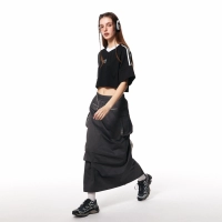 Короткий черный