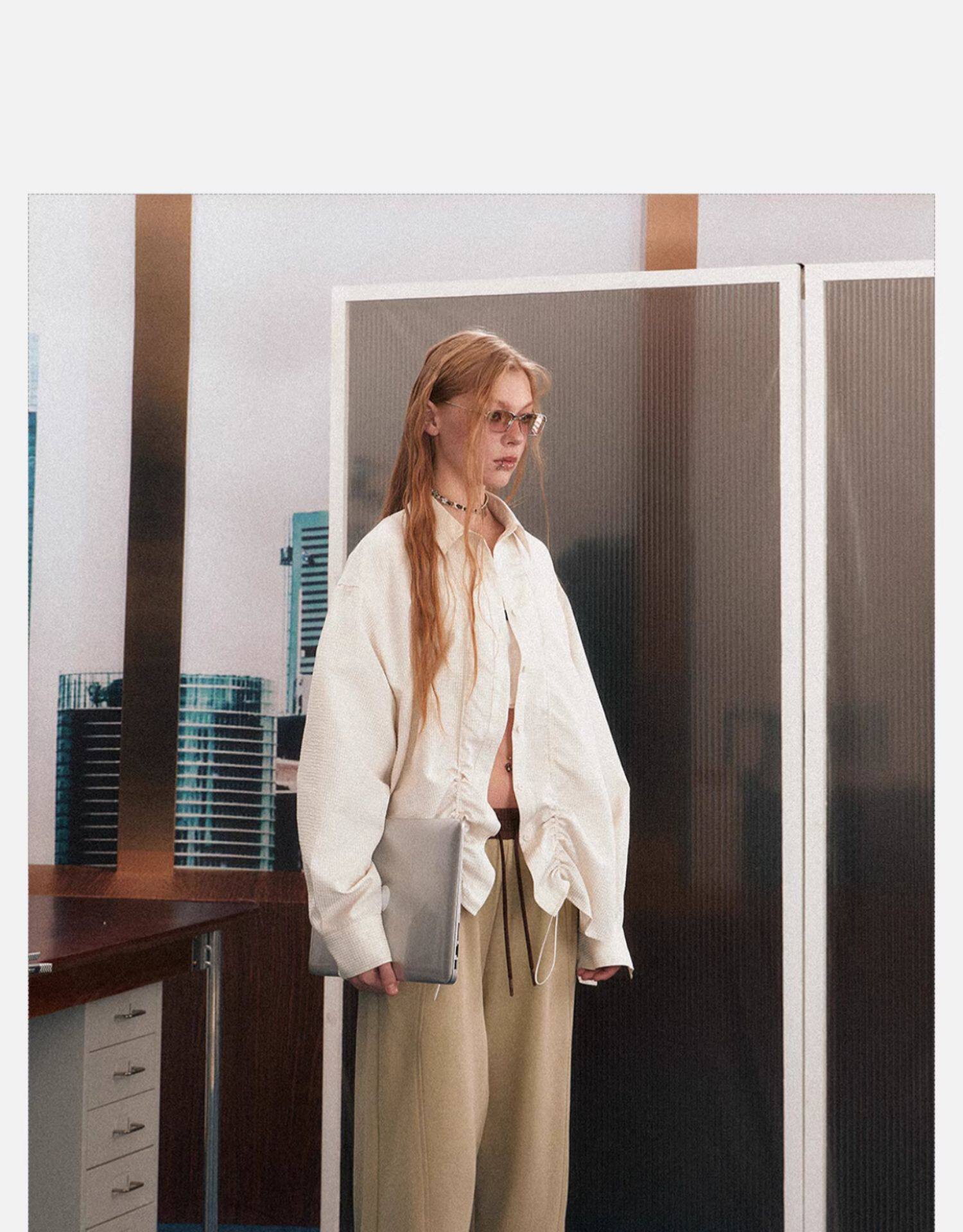 EZEK рубашка женские модели 2025 новый взрыв моделей Ранняя весна уникальный супер хороший смотреть куртка темперамент полоса накладки пальто женщина 