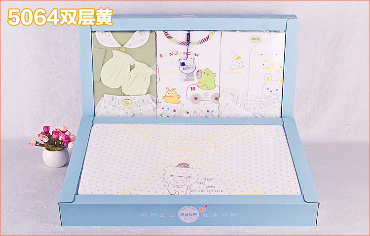 Coffret cadeau pour bébé - Vêtements + Accessoires - Ref 1977739 Image 11