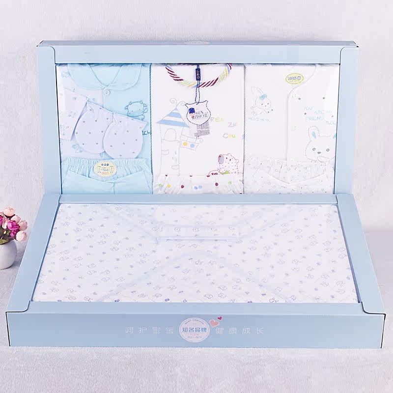 Coffret cadeau pour bébé - Vêtements + Accessoires - Ref 1977739 Image 10