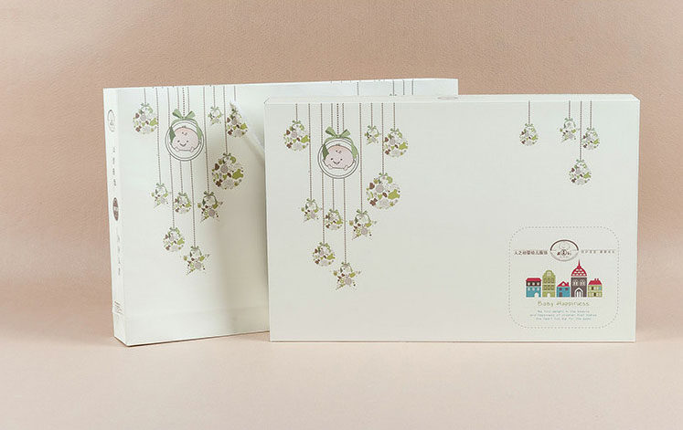 Coffret cadeau pour bébé - Vêtements + Fournitures - Ref 1977720 Image 6