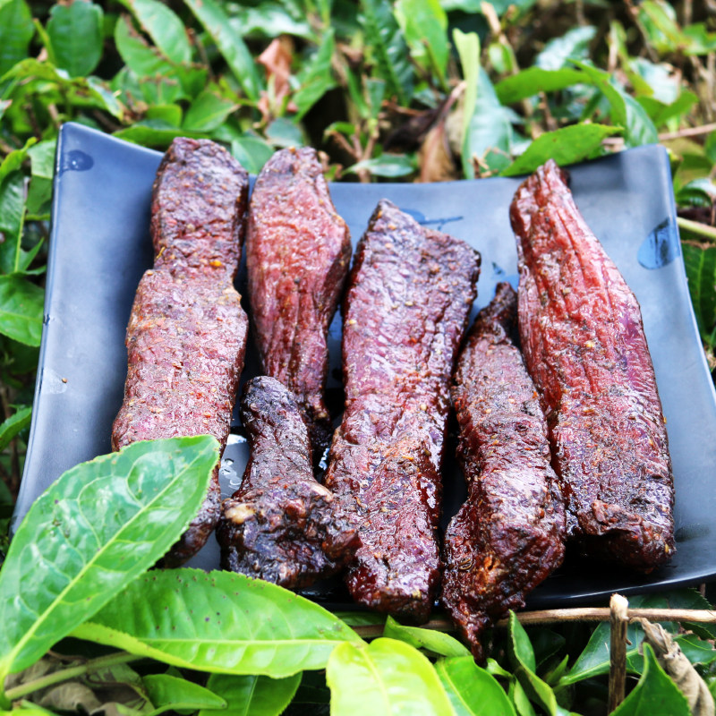 Yunnan Jiangcheng Net Red Cow Dry Bar Free-range Small Yellow Cow Dry Bar Snacks Spicy Shredded Beef Jerky 1000g