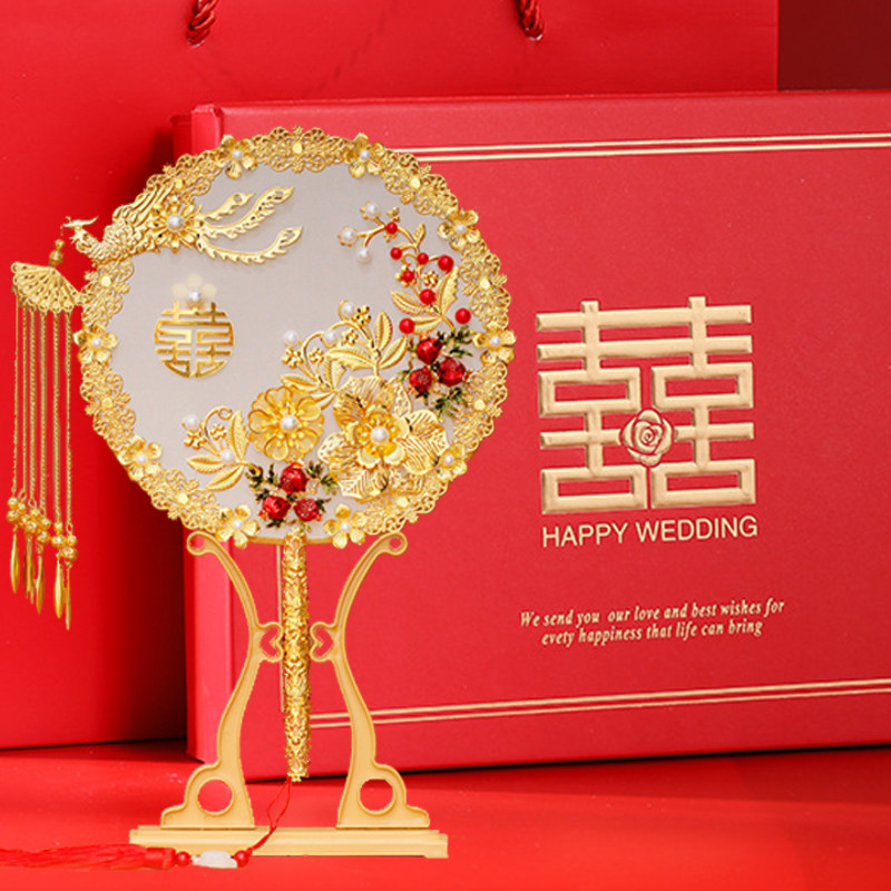 Chinese wedding ceremony fan bridal fan antique finished Xiuhe clothing happy fan dowry pick-up hand bouquet gift box