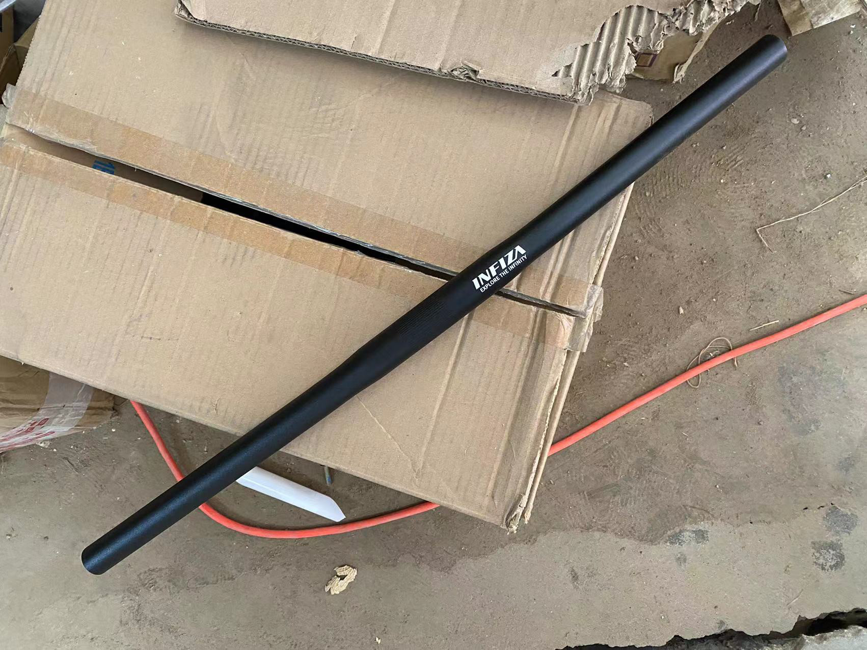 Shinlon ZOOM aluminum alloy handlebars straight riders mounting calibre 25 4 length 600MM frosted black 