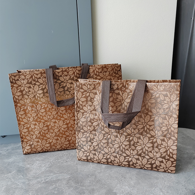Retro Non-Woven Handbags, Eco-Friendly Bags, Packaging Bags for Men's and Women's Clothing Stores, Embossed Gift Bags, High-End Simple and Fashionable Bags Retro Non-Woven Handbags, Eco-Friendly Bags, Packaging Bags for Men's and Women's Clothing Stores, Embossed Gift Bags, High-End Simple and Fashionable Bags