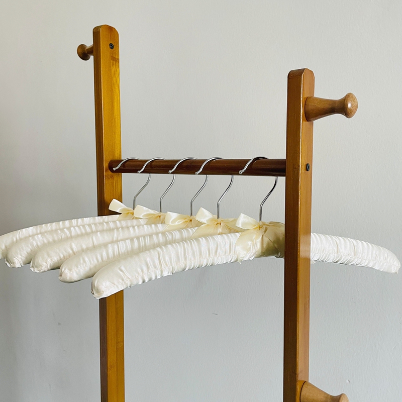 38cm Cloth-Covered Hanger, Non-Marking Fabric Clothes Hanger, Adult Clothes Rack, Sponge Clothes Support, Hotel Silk Clothes Hanger