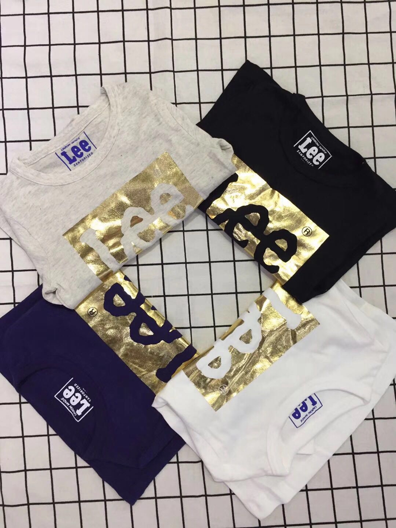 Áo sơ mi cotton cổ tròn trẻ em đẹp trai của Nhật Bản nam và nữ bé lớn in chữ T-shirt 100-140 quần áo trẻ em cao cấp