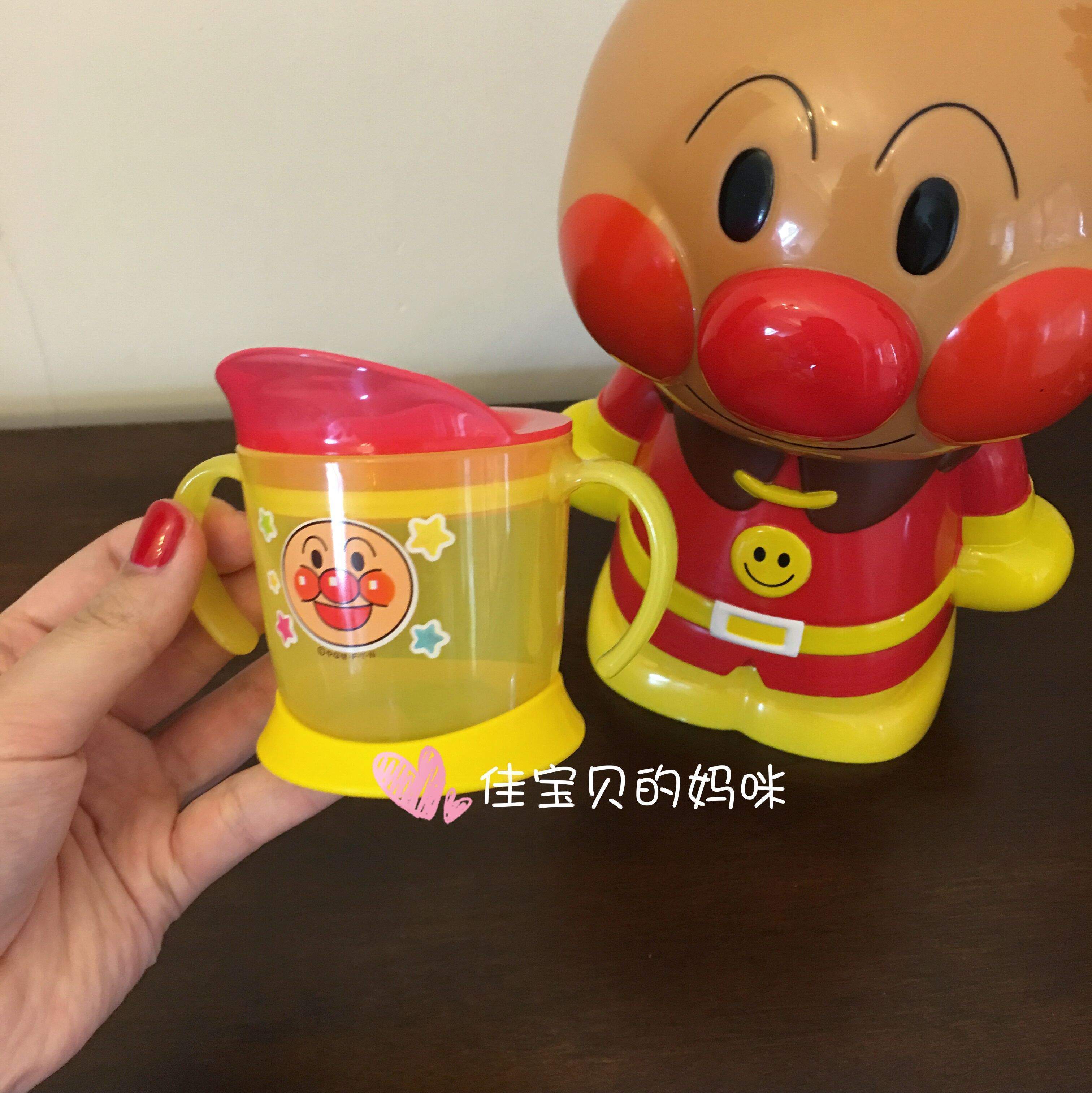 Made in Japan imported Anpanman children's baby apron leak-proof compact resin drinking cup non-slip tape scale