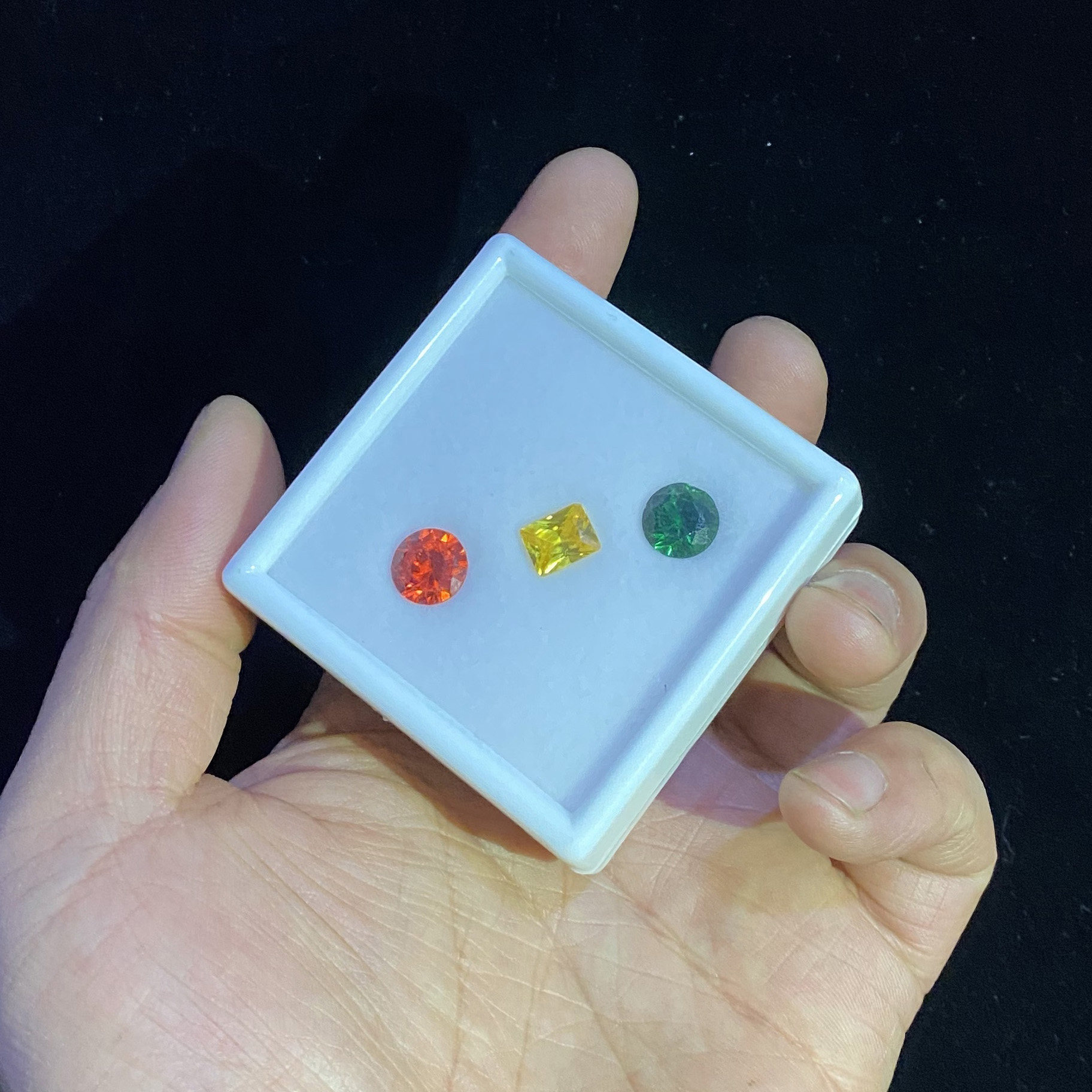 Exit Transparent Glass Cover Diamond Case 3 * 3 Bare Stone Case Bilayer Memory Cotton 4 * 4 Colored Gem Stone Withdrawal Face Box Display Case