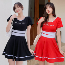 Swimwear womens new small breasts gather on the beach one-piece flat corner skirt slim slim slim summer vacation swimsuit