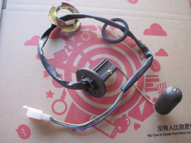 Suitable for new continent Honda locomotive mighty SDH100-41ACE oil induction SDH100-42 oil float