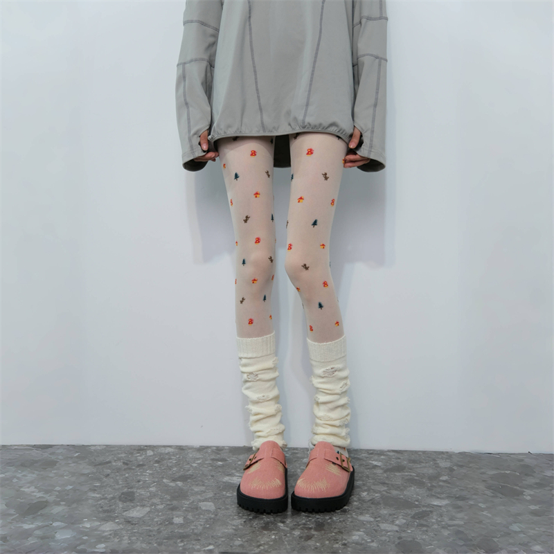 2Sd a Island Lazy Painter Japanese-Style Playful Creative Christmas Tree House Flocking Print Stockings Spring and Summer Women's