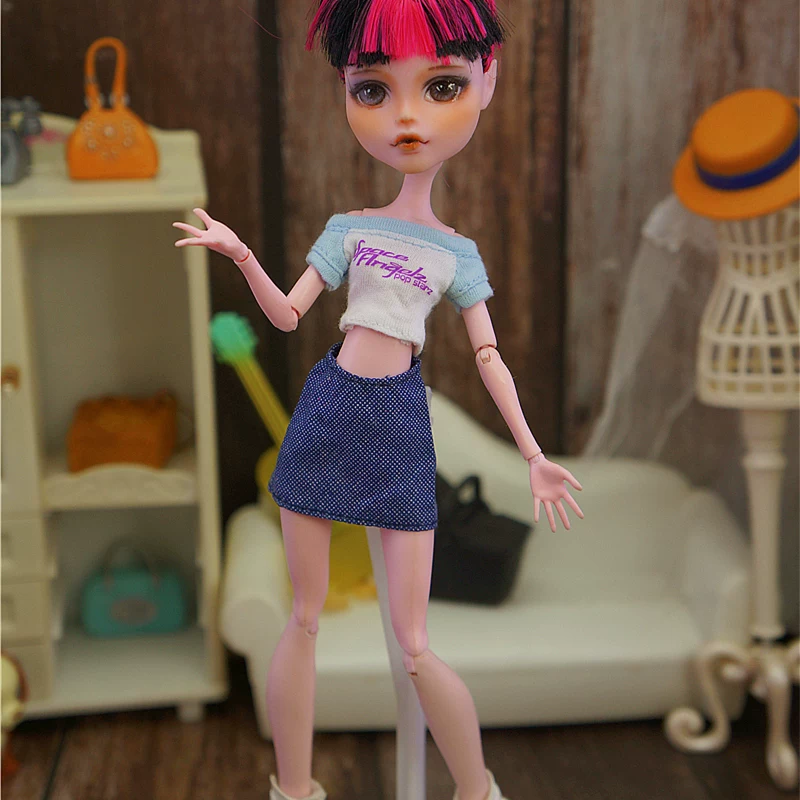 Одежда для кукол (Monster High) третья волна — одиночные костюмы, разные цвета