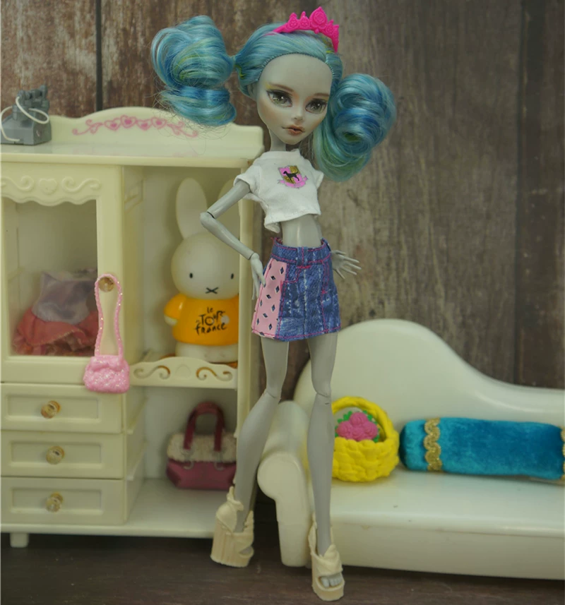 Одежда для кукол (Monster High) третья волна — одиночные костюмы, разные цвета