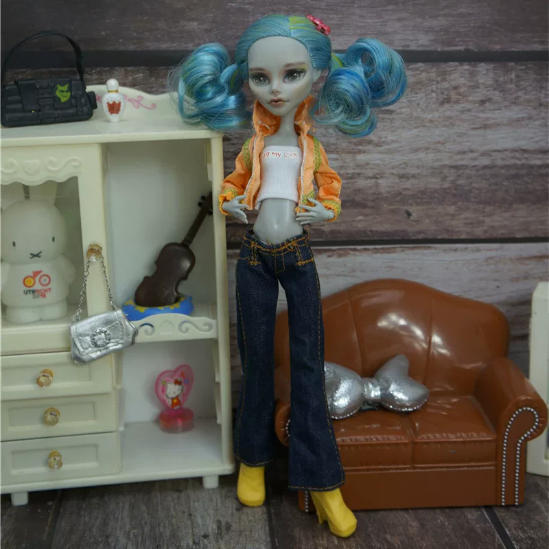 Одежда для кукол (Monster High) третья волна — одиночные костюмы, разные цвета