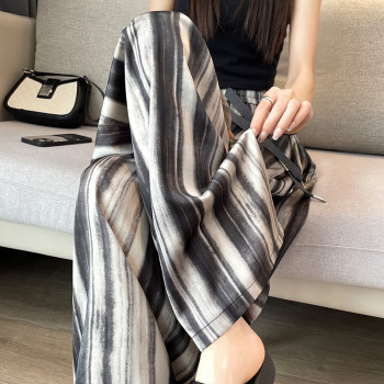 ໂສ້ງຂາກວ້າງ satin striped ວ່າງ, ສະບາຍ, ຊື່ແລະ slimming