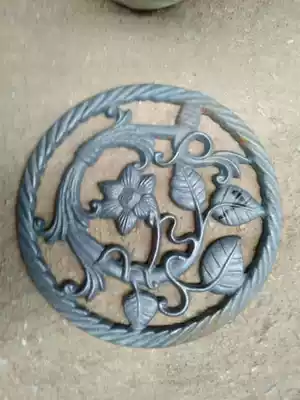 Wrought iron gate accessories Round cast iron flower thickened single-sided iron flower good welding Wrought iron balcony fence accessories iron flower