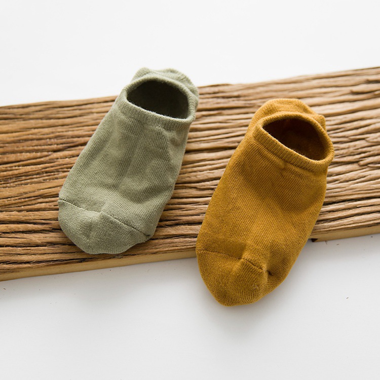 Đệm không khí giảm xóc vớ thuyền nam Tất vô hình bằng cotton cotton Tất nam khử mùi thể thao thấp để giúp vớ miệng nông ra mồ hôi vớ mlb