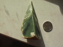 Natural Xiu Iwite jade through shiny stone jade handlebar stone nude stone seed analysis wood river grinding jade raw stone cut material 01