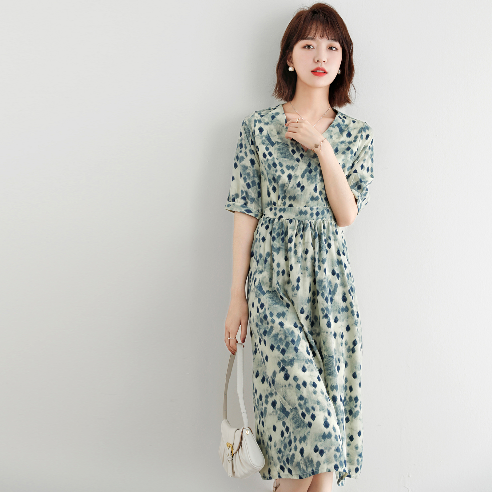 FENPERATE retro elegant ink painting print 2022 summer new temperament light and familiar wind chiffon skirt